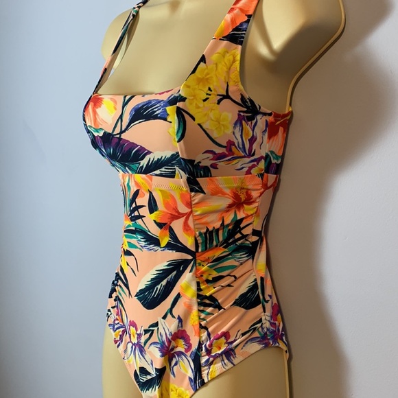 Old navy square neck peachy pink tropical print one piece bathing suit size xs - Picture 2 of 7